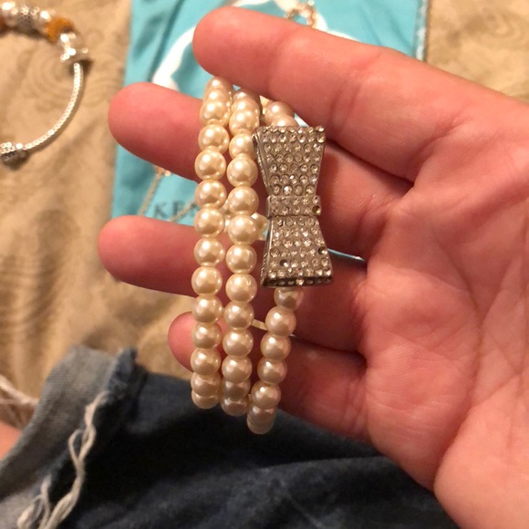 Bracelets - Picture 3 of 4